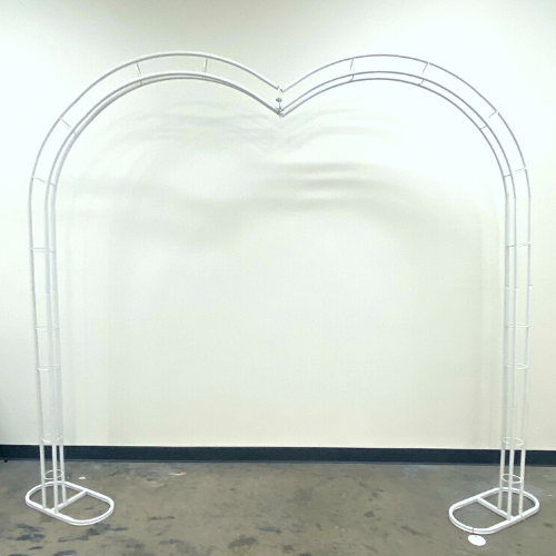 White Plated Metal Heart Arch Frame